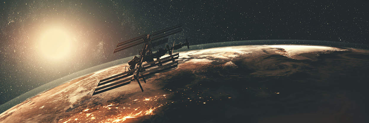 Vista desde arriba sobre la tierra al atardecer