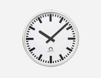 Mobatime Profiline outdoor analogue clock