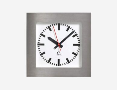 SLH-OP, front view, Stainless steel metallic case, analog indoor clock
