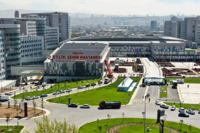 Vue de l'hôpital de la ville d'Ankara Etlik prise par un drone
