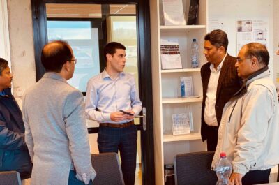 Atelier à Sumiswald - les gens parlent des horloges et de la synchronisation